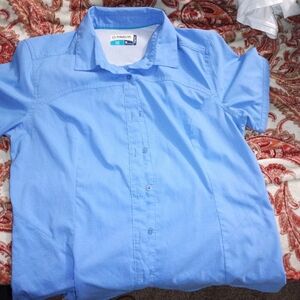 Magellan Outdoors Light Blue Women's Short Sleeve Button-Down Shirt